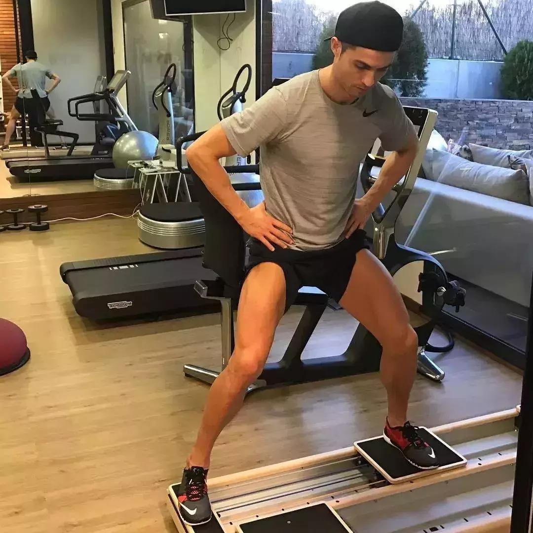 梅西内马尔c罗豪宅,c罗梅西内马尔谁有钱