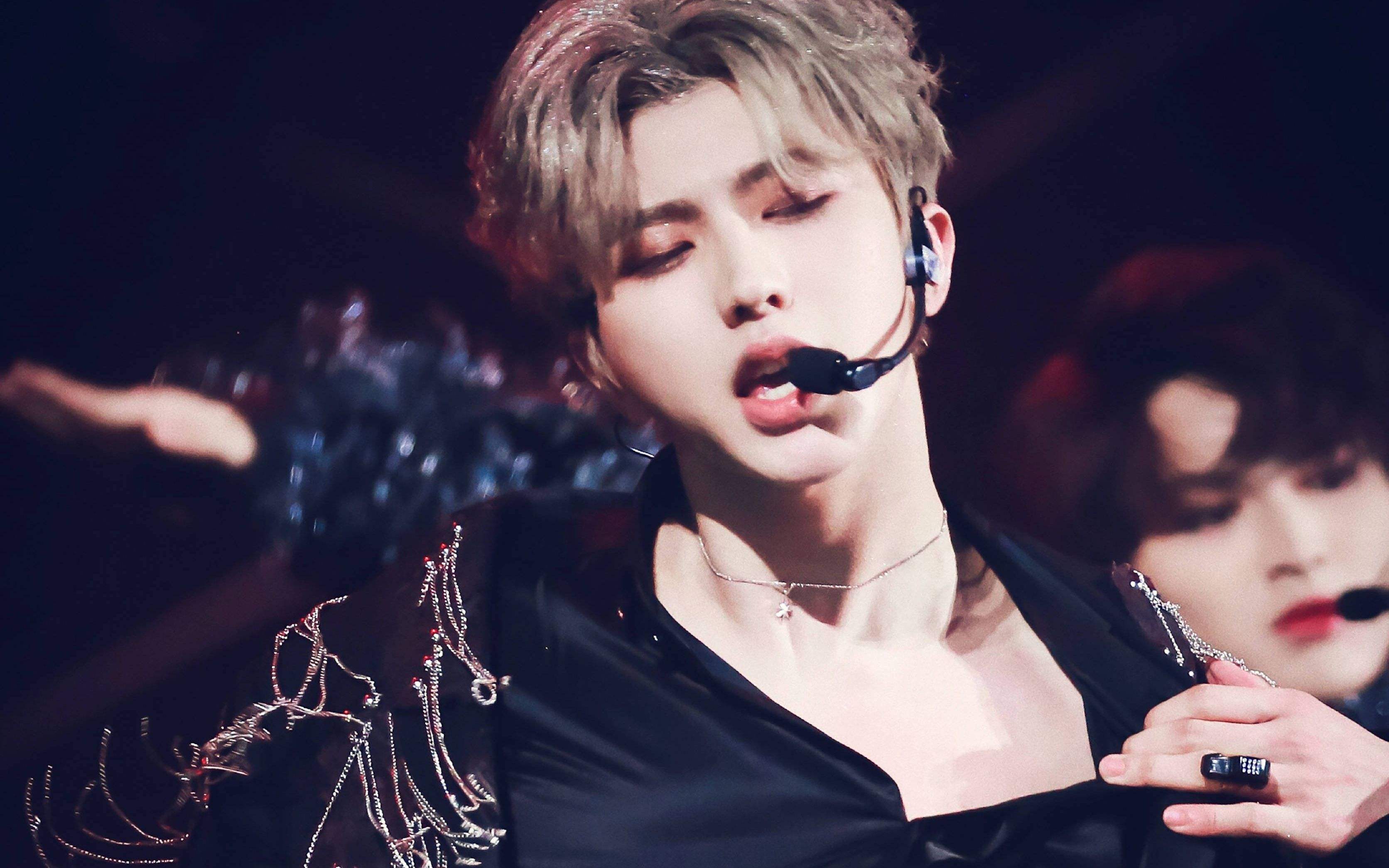 蔡徐坤干了啥坏事，为什么遭到全网黑？网友：我希望他去陪科比