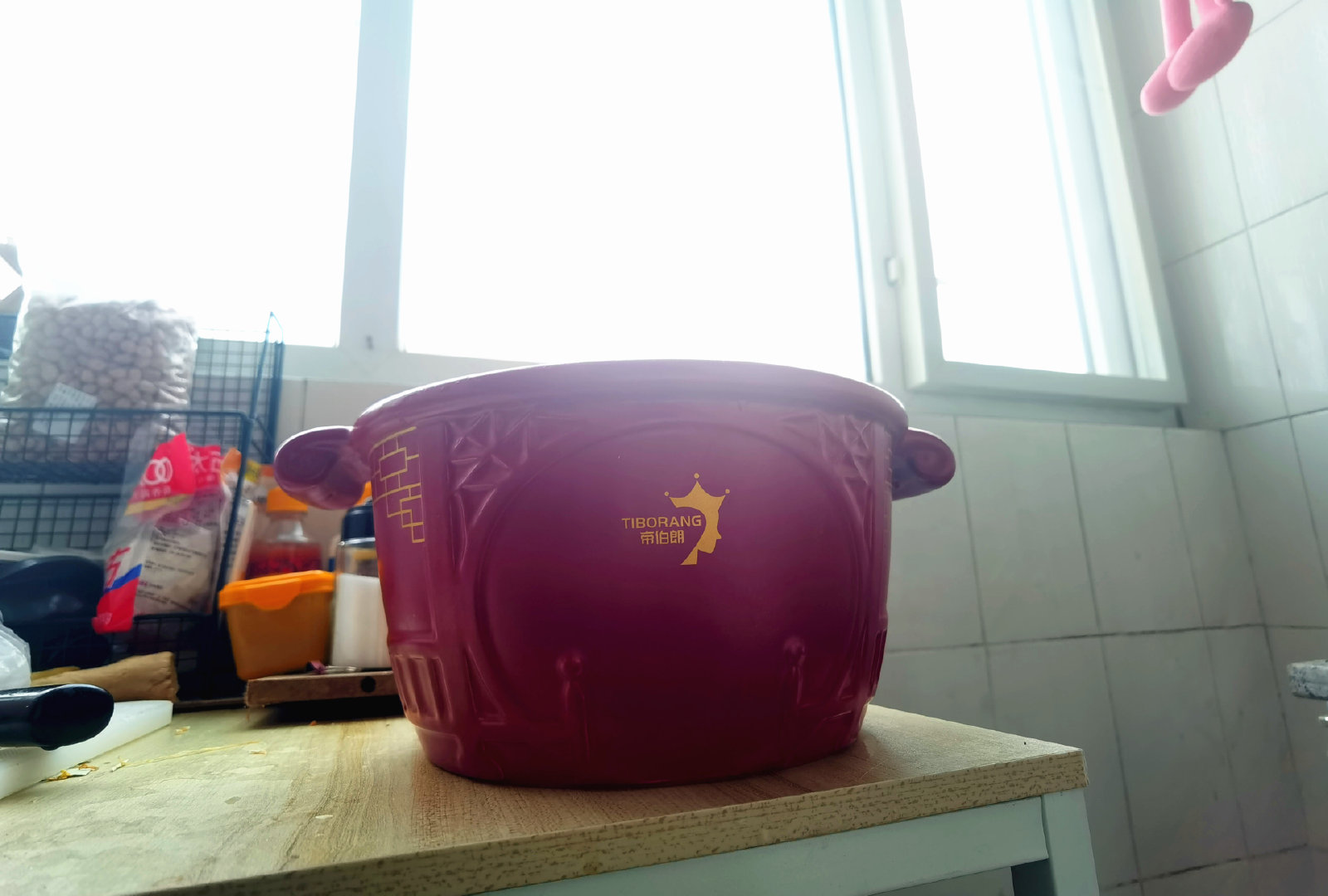 帝伯朗陶瓷锅像铁的一样,英国帝伯朗陶瓷锅