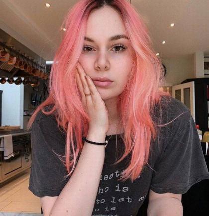 有个好爸爸庇荫，英国顶级厨神子女要么当模特，要么上电视秀厨艺