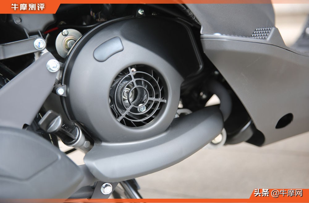 巧格i女车主聊旭鹰125确定不来凑凑热闹？