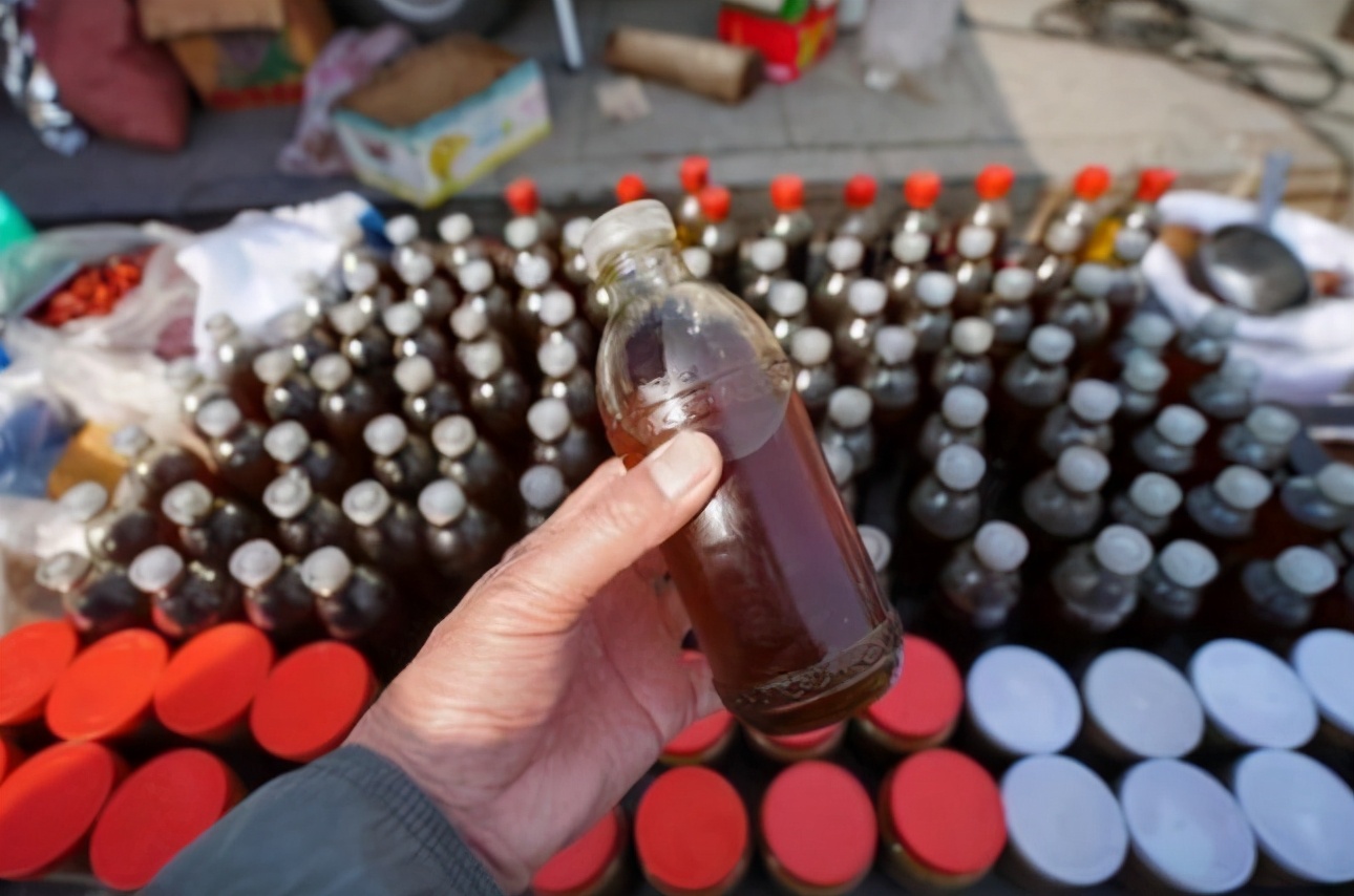 街头的现榨芝麻香油靠谱吗,流动现榨芝麻油