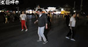 呼和浩特夜市小吃街,七彩城呼和浩特夜市