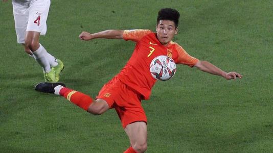 国足惊险出线,国足晋级8强却惹争议