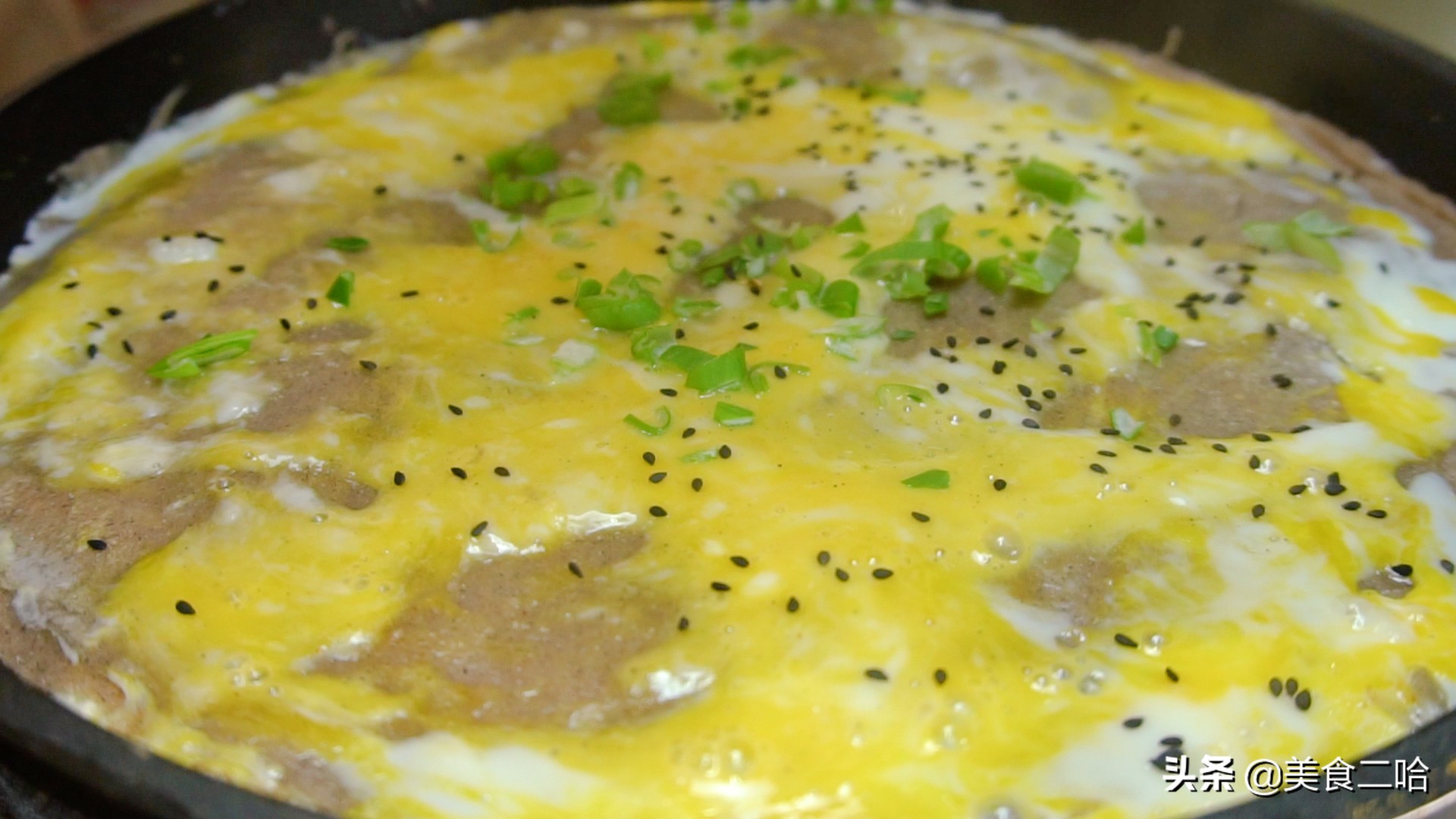 煎饼果子面糊家常做法最佳配方,煎饼果子怎么配面糊做出来软