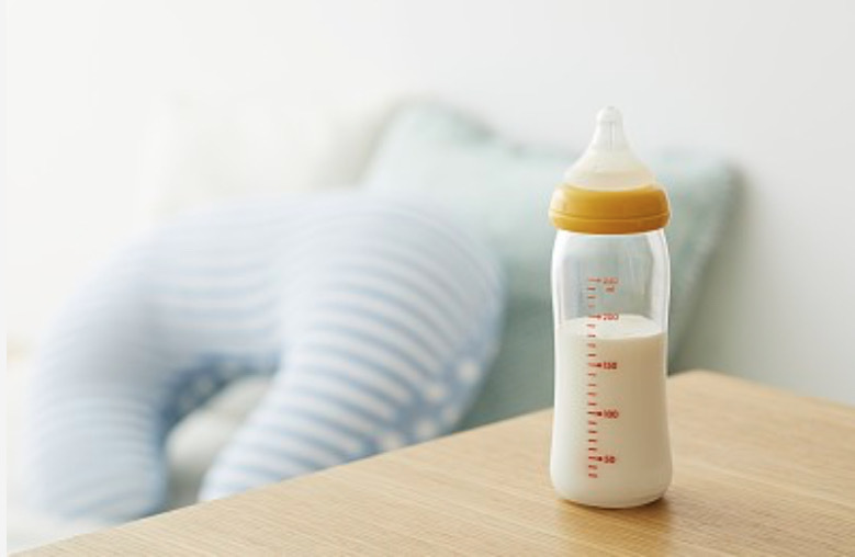 瓶喂母乳竟然有这么多好处！谁说母乳只能亲喂？刷新认知