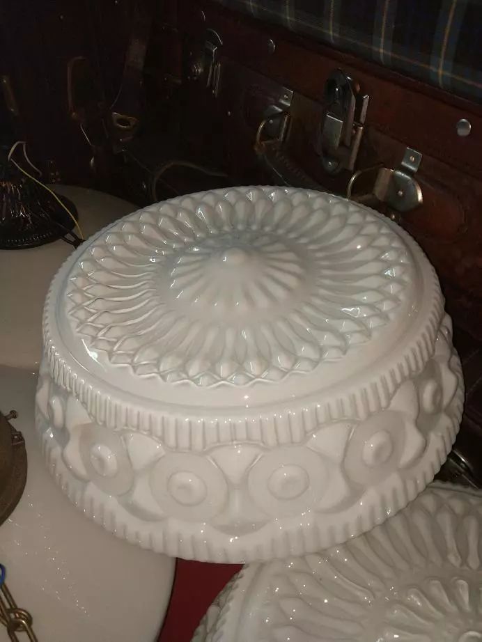 吸顶灯哪种灯好看耐用又亮,吸顶灯哪种灯好看又亮耐用