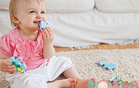 宝宝四岁了无缘无故喊屁屁疼,3岁宝宝老是喊屁屁疼挂什么科