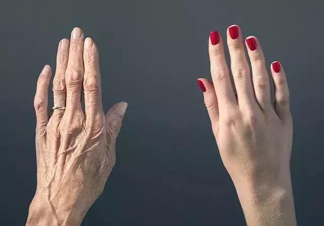 一滴水油烟机清洗小窍门,油烟机清洗油污的小窍门家用