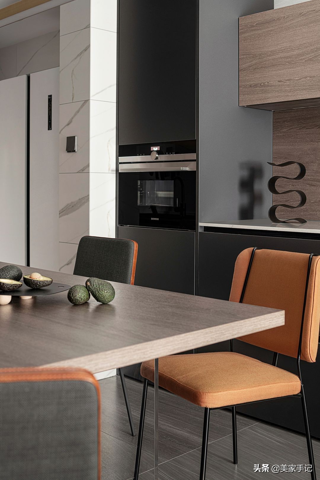 98年118平方女生独居生活,90后女孩在成都的独居生活记录