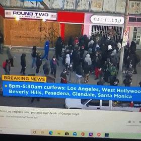 *砸抢打**是美区最新发售方式?黑人做代购真的狂