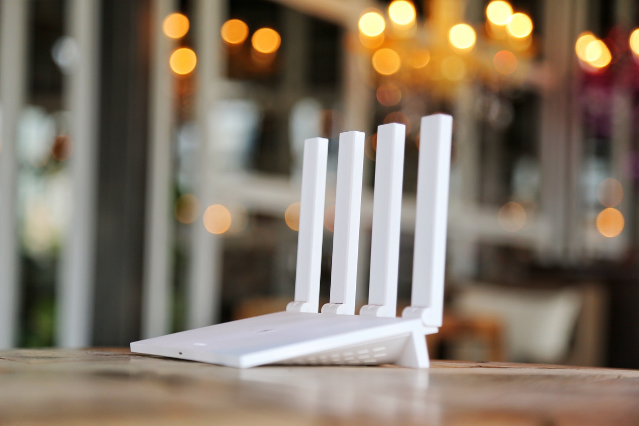 tp-linkax3200千兆无线路由器评测,华为千兆路由器与tp路由器哪个好