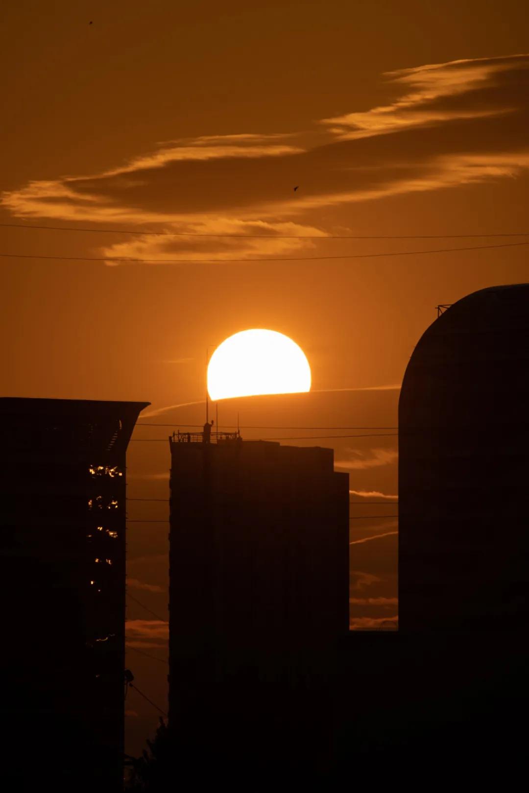 佳能微单rf卡口可用ef镜头吗,佳能微单买转接头还是rf卡口