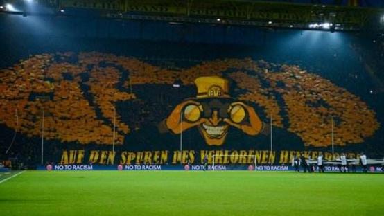 足球帽子戏法和梅开二度是一样吗,足球上的帽子戏法到底是什么