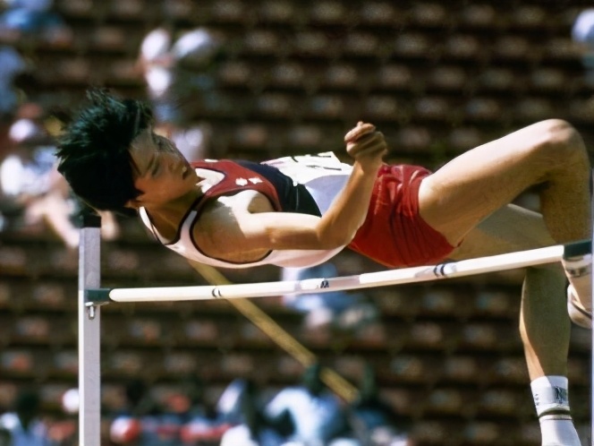 跳高世界纪录还是朱建华保持的吗,跳高运动员朱建华破纪录是哪年