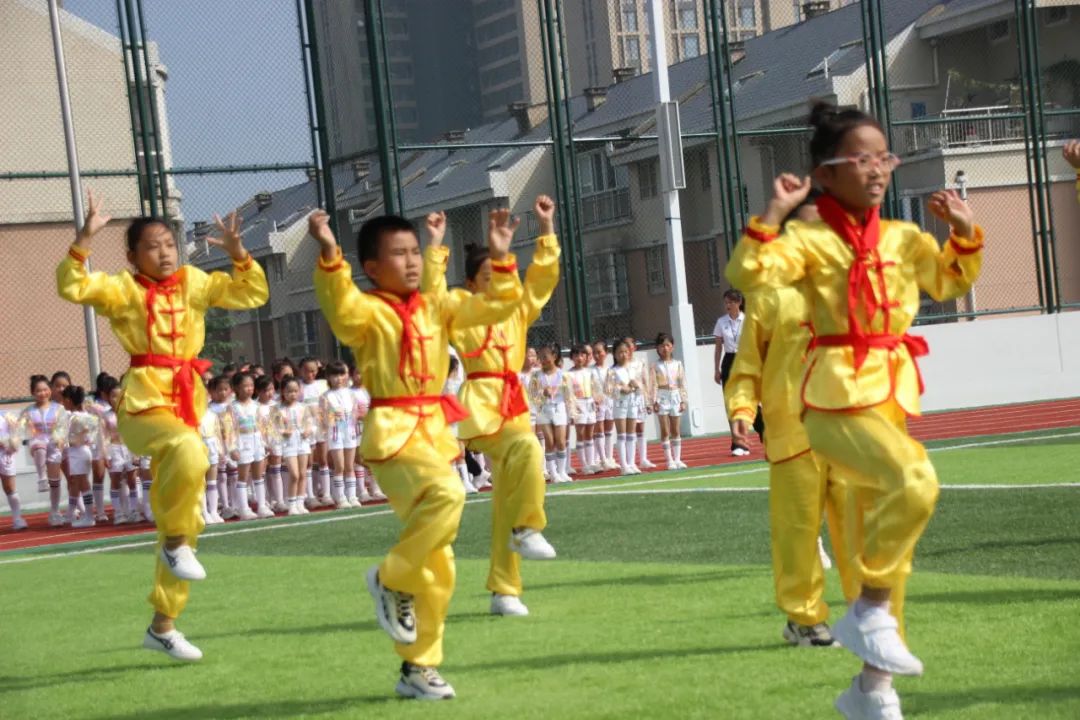 庆祝建党百年大型排舞展演西安,建党100周年校园啦啦操比赛