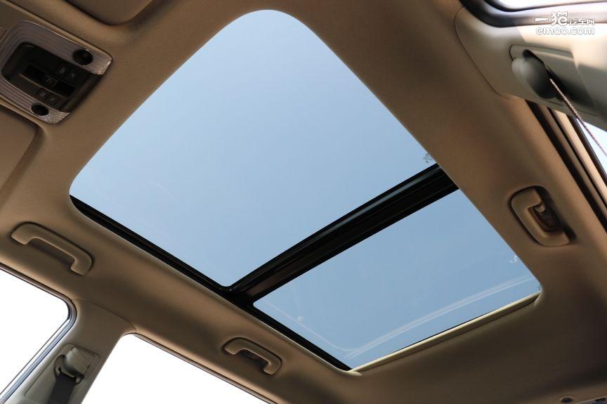 ix35现代2021款与起亚kx3傲跑,沉浸式体验起亚kx3傲跑潮流版