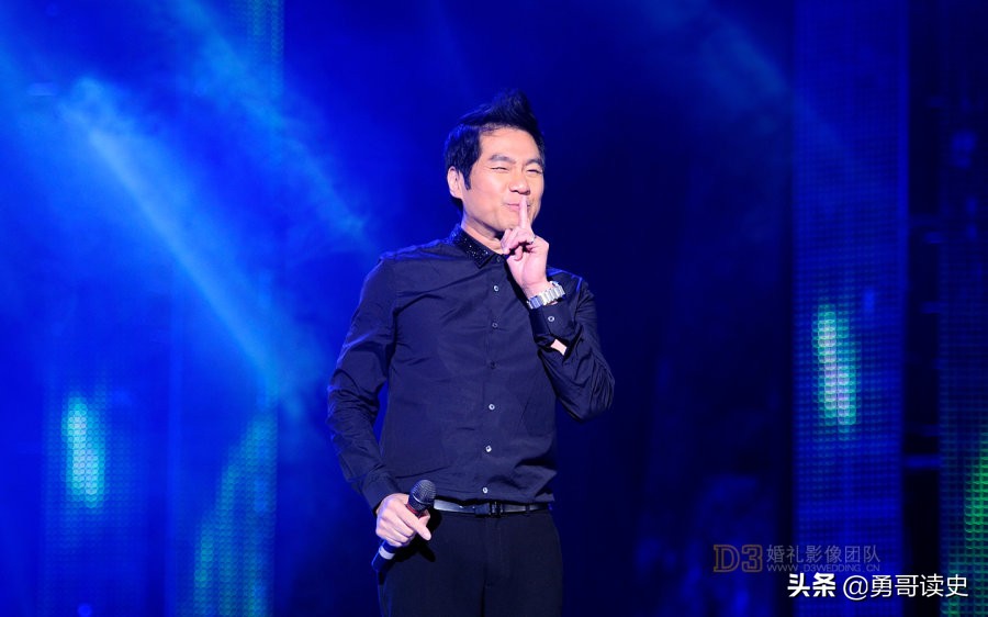 赵本山陈佩斯谁上春晚完整版,小品最厉害的是赵本山还是陈佩斯