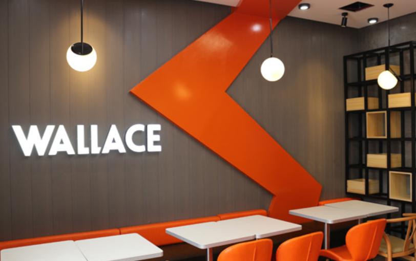 华莱士和蜜雪冰城哪个累,蜜雪冰城和华莱士开在一起