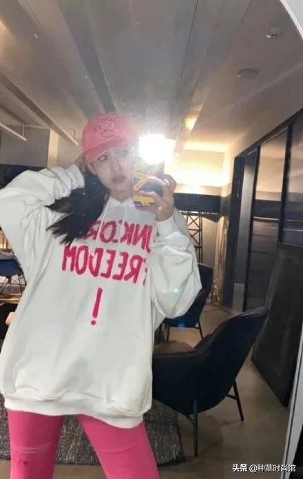 适合学生的穿搭高级感图集,小花穿搭图片大全