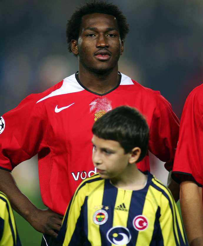 桑切斯曼联谁引进的,桑切斯加盟曼联怎么回事