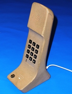 介绍60年代的老式电话机,19世纪老式电话机