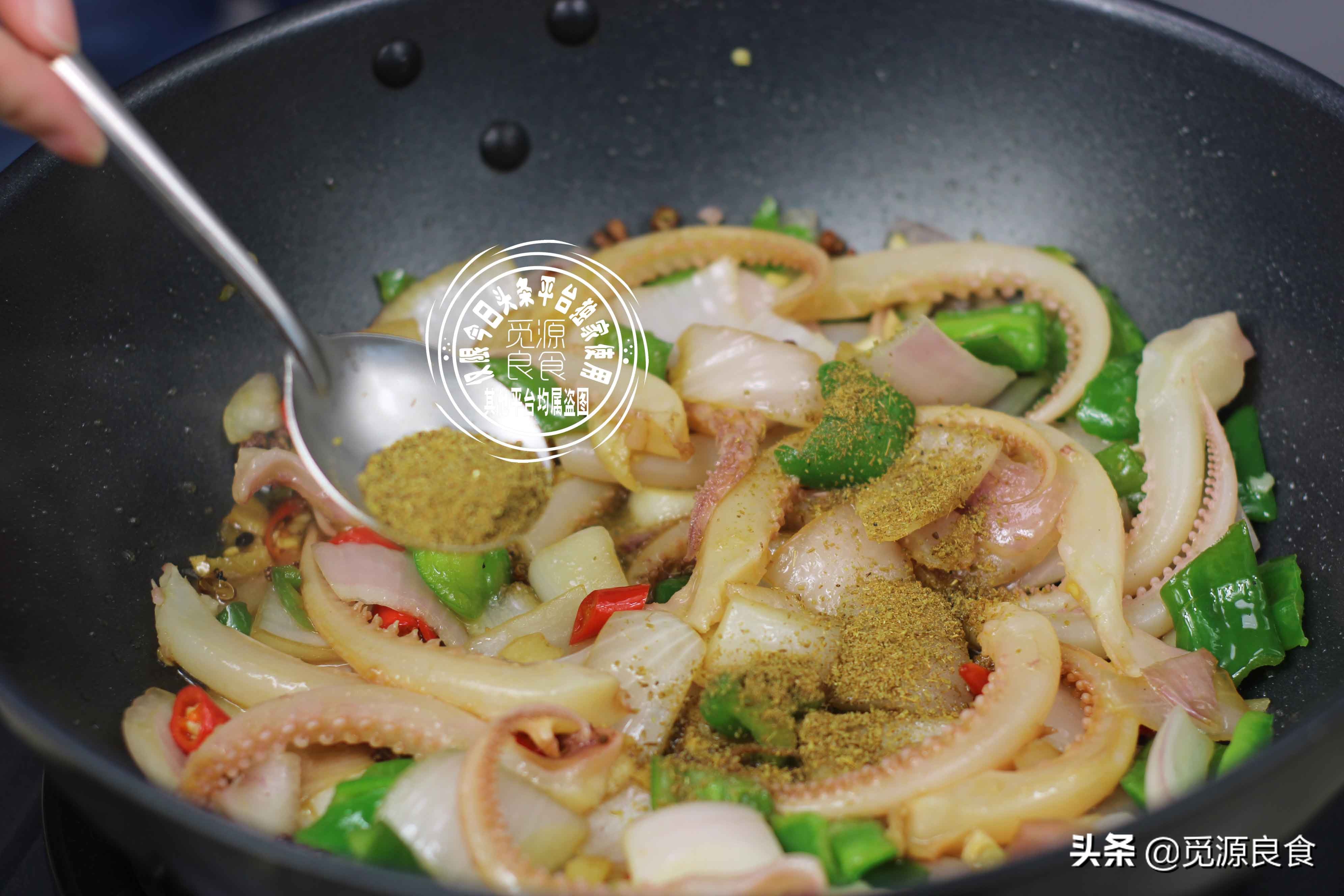 鱿鱼焯水后爆炒3分钟能熟吗,爆炒鲜鱿鱼的做法大全家常窍门