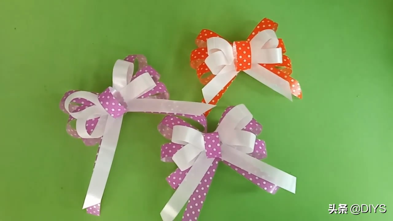 拉花彩带蝴蝶结的打法,包礼物彩带蝴蝶结的打法