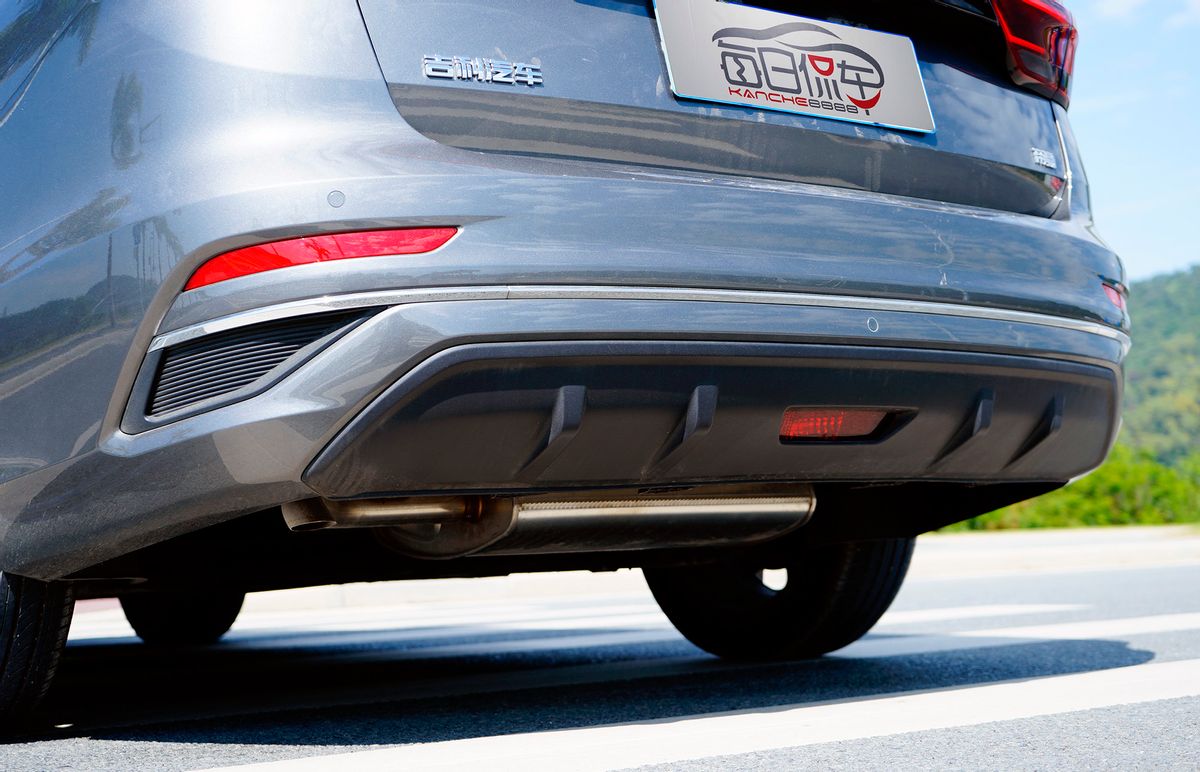 国民家轿首选测试吉利第4代帝豪,第四代全新帝豪驾驶体验