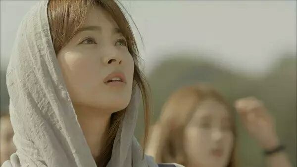 宋慧乔宋仲基回顾太阳的后裔,宋仲基宋慧乔太阳的后裔在一起