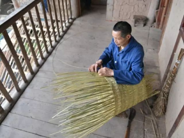 所有旺苍人：如果你在旺苍看到这些人，请马上告诉我们