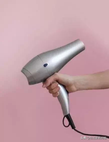 家里墙面脏了怎么处理,家里墙面脏了我想刷白怎么做好