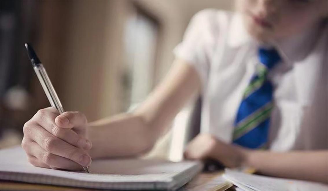 儿童肥胖近视产生的原因,青少年近视肥胖等问题备受关注