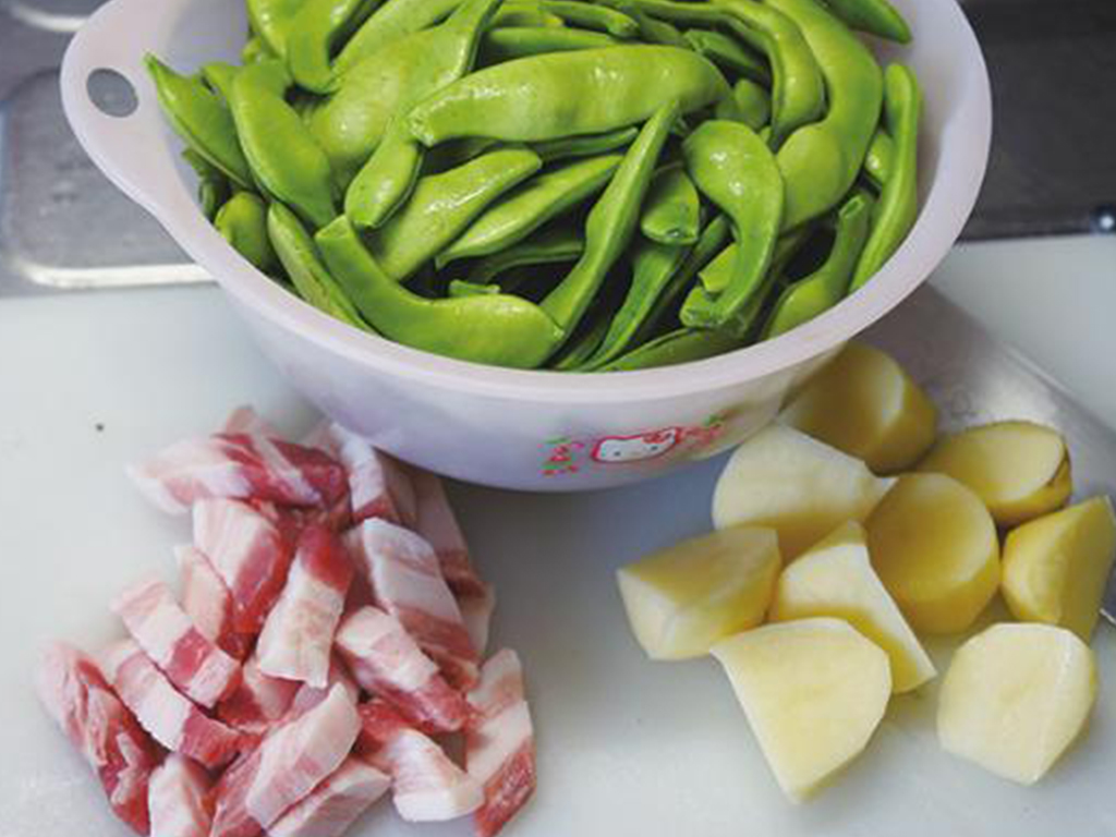 舌尖上的东北家常菜,黑龙江油豆角高端做法