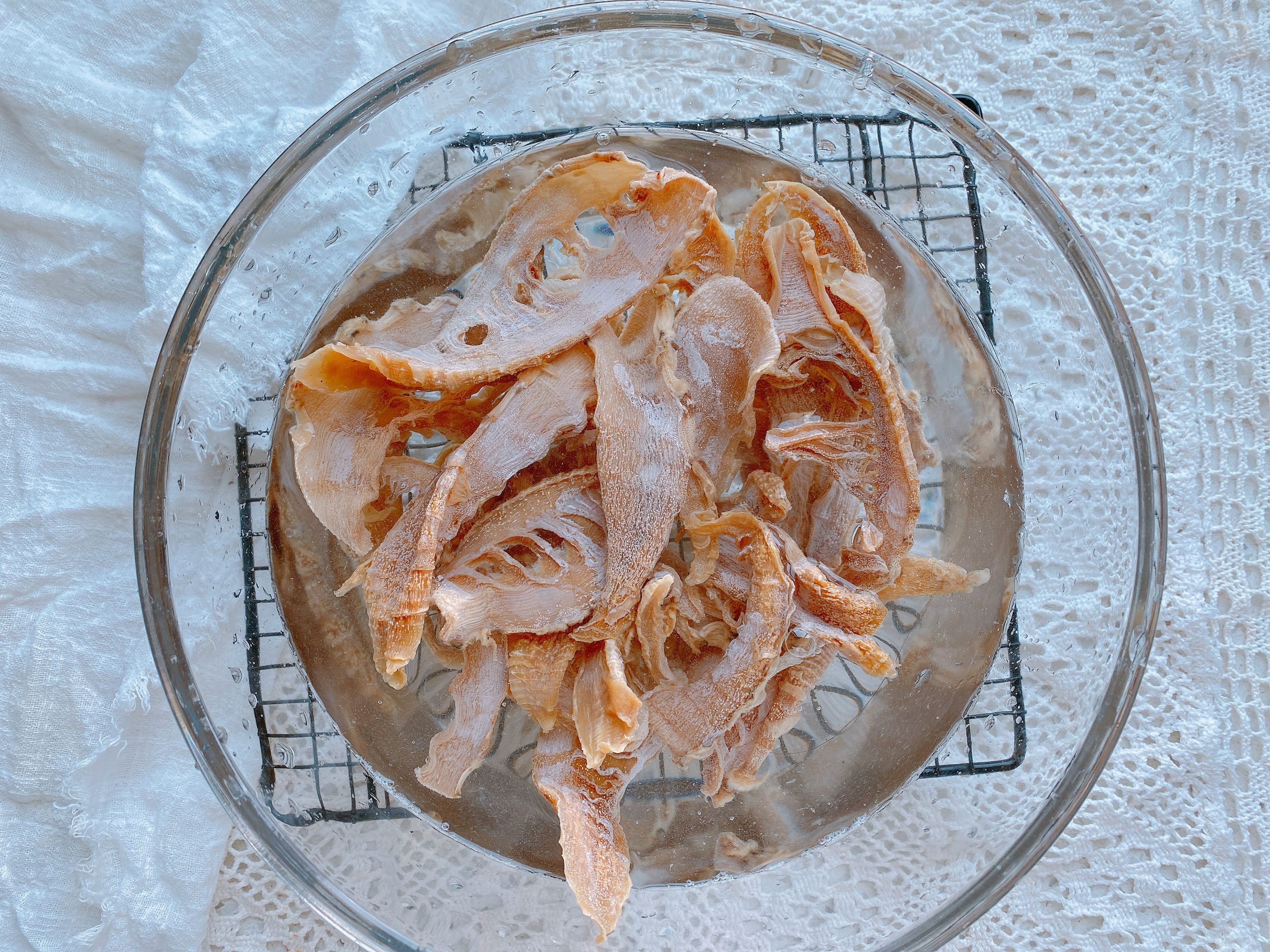 笋干怎样炒好吃又好看,笋干怎么炒又嫩又好吃