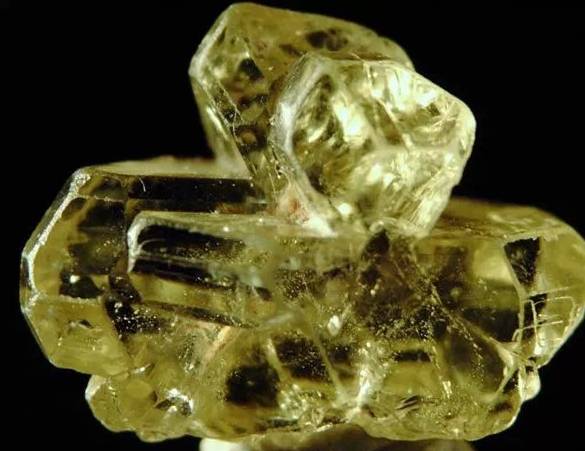 宝石科普珠宝,科普世界五大名贵宝石之金绿猫眼