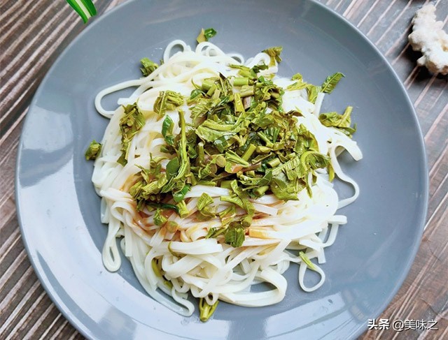 香椿芽怎么做好吃又简单家常做法,香椿芽的家常做法大全窍门