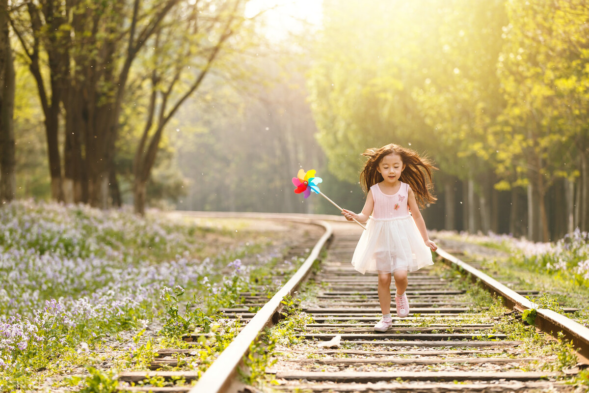 赖姓女孩名字好听有内涵,齐姓女孩取名内涵诗意名字