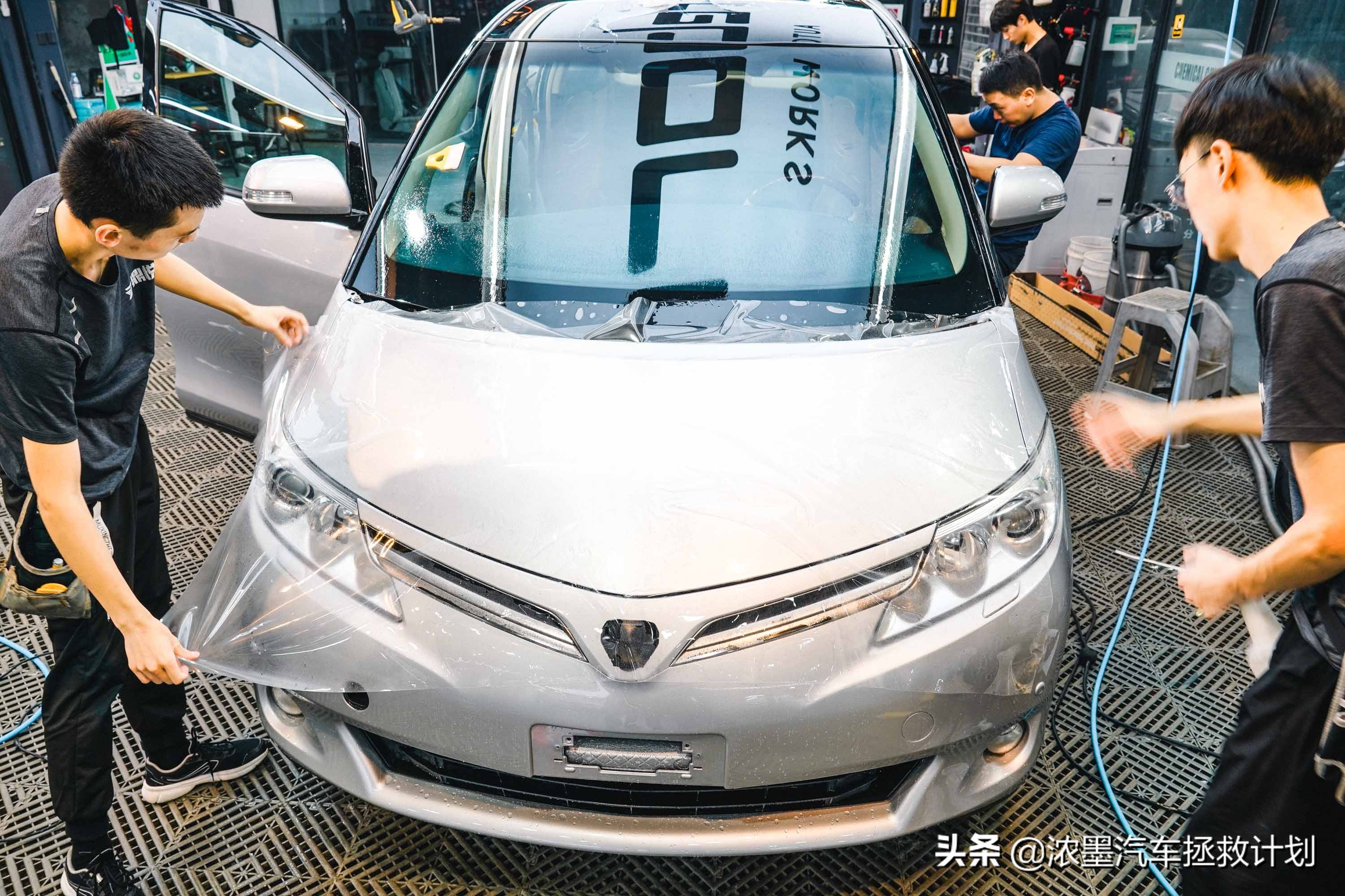 一代经典丰田普瑞维亚,丰田普瑞维亚依然经典