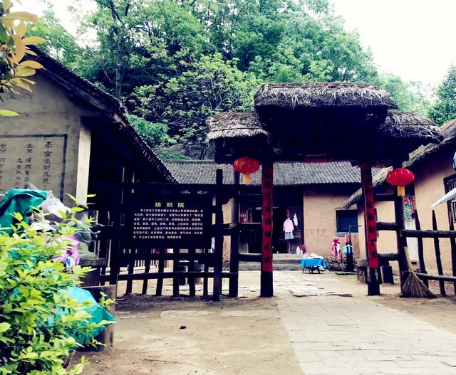 八里沟和洛阳重渡沟哪个更值得去,洛阳重渡沟需要逛多久