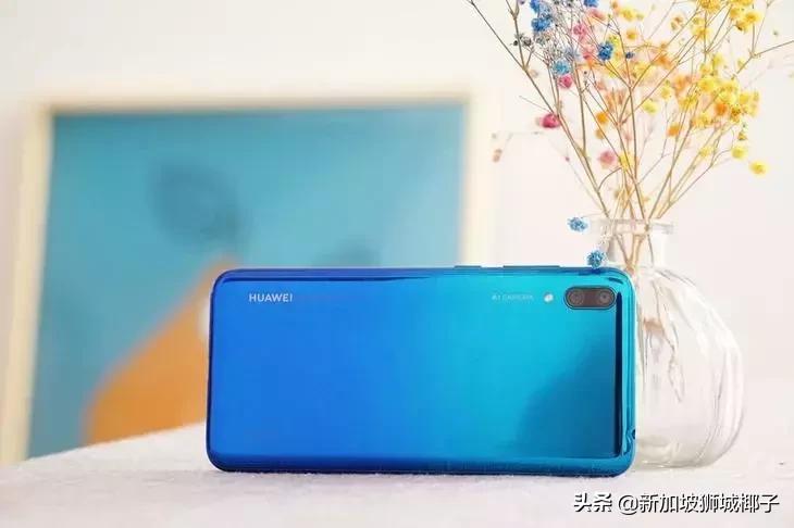 惊！新加坡华为国庆福利，只卖54新币