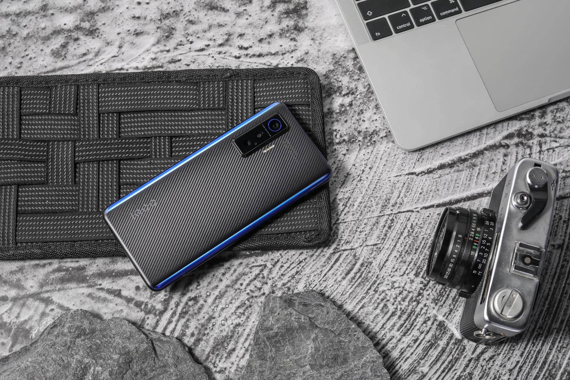 男人用哪款手机最实惠,年底推荐买什么手机