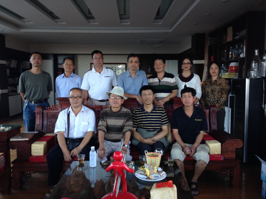 桃李不言下自成蹊今天大理人为他送行