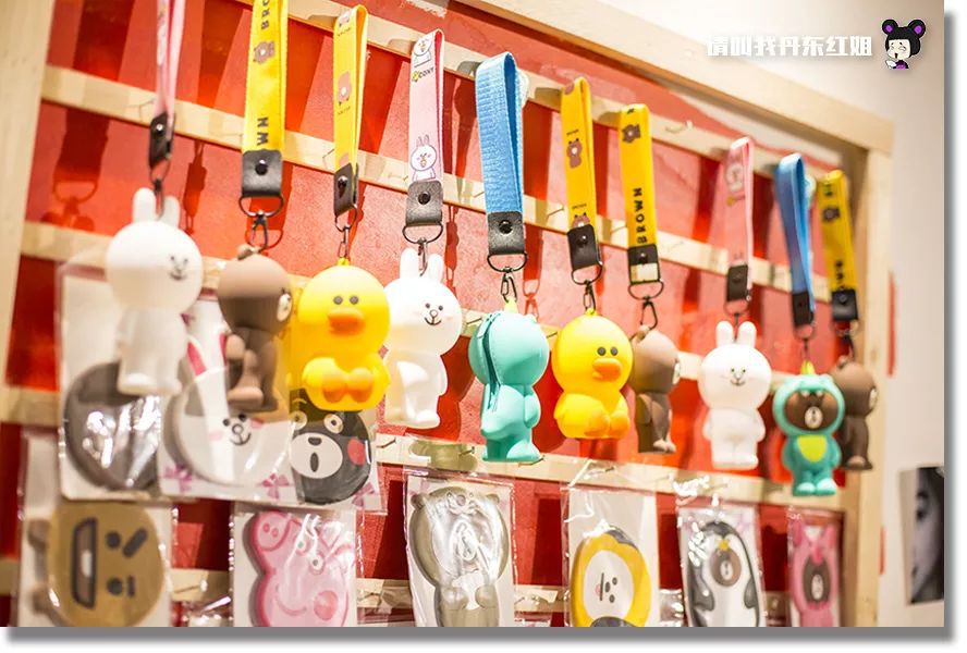 小情侣闺蜜居然在小屋鼓捣一下午，弄出了这个？