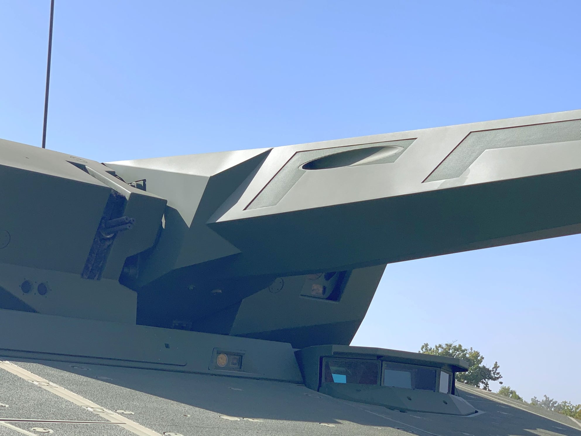 世界上防护能力最强的装甲车,最新山猫kf41步兵战车