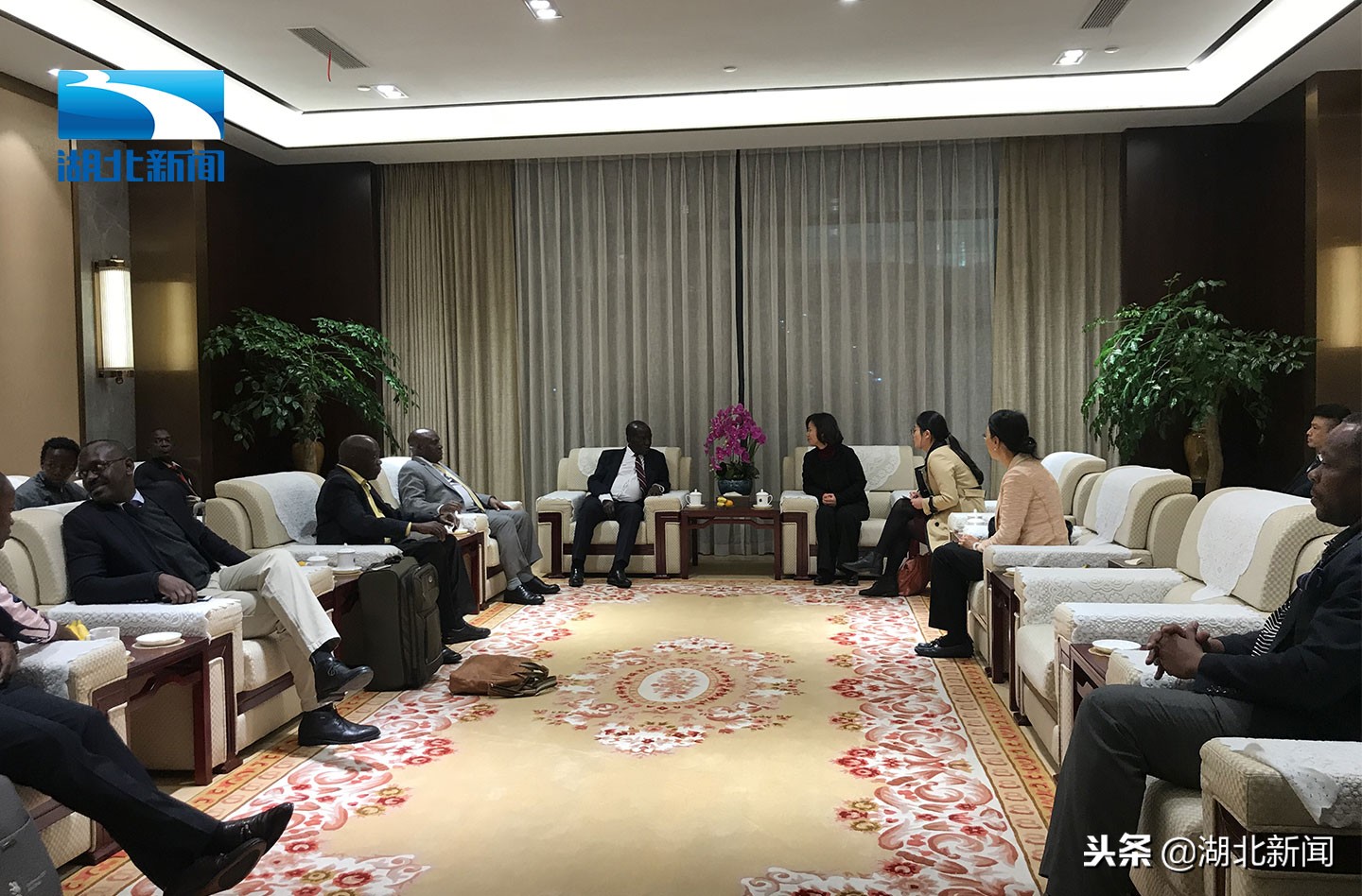 乌干达武汉,乌干达副总统访华