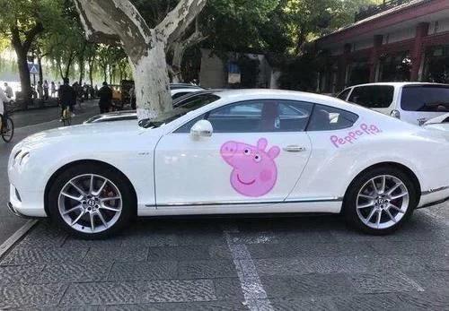 车停着被人撞了开走才发现怎么办,车停路边被撞报案有时间限制吗