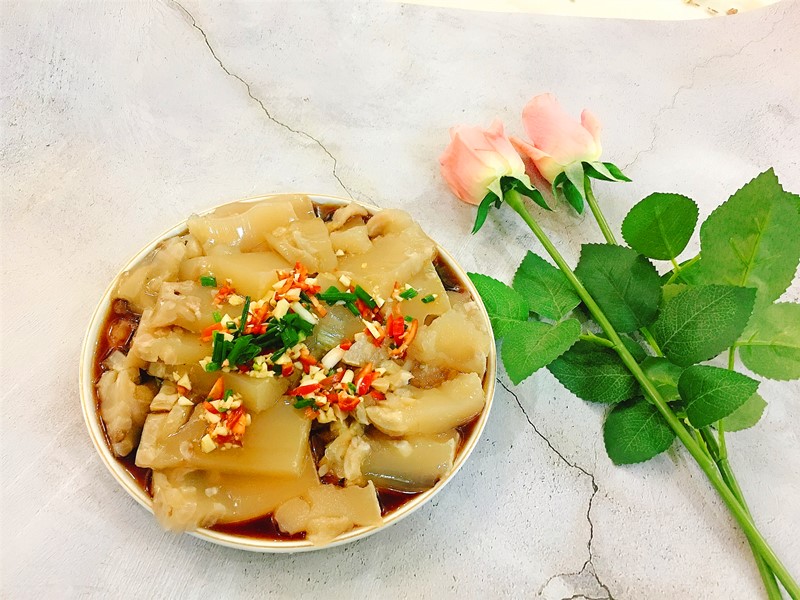 做猪皮冻不能少了这一步,做猪皮冻水多了不成冻怎么办