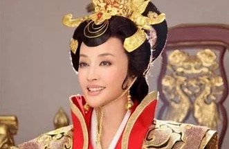 历史上的武则天是怎样当上女皇的,武则天当上中国第一位女皇