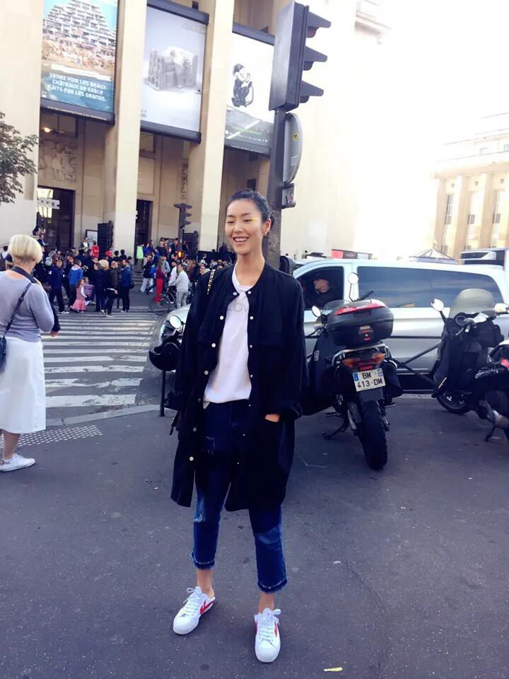 明星们脚上的球鞋，悄悄变贵了